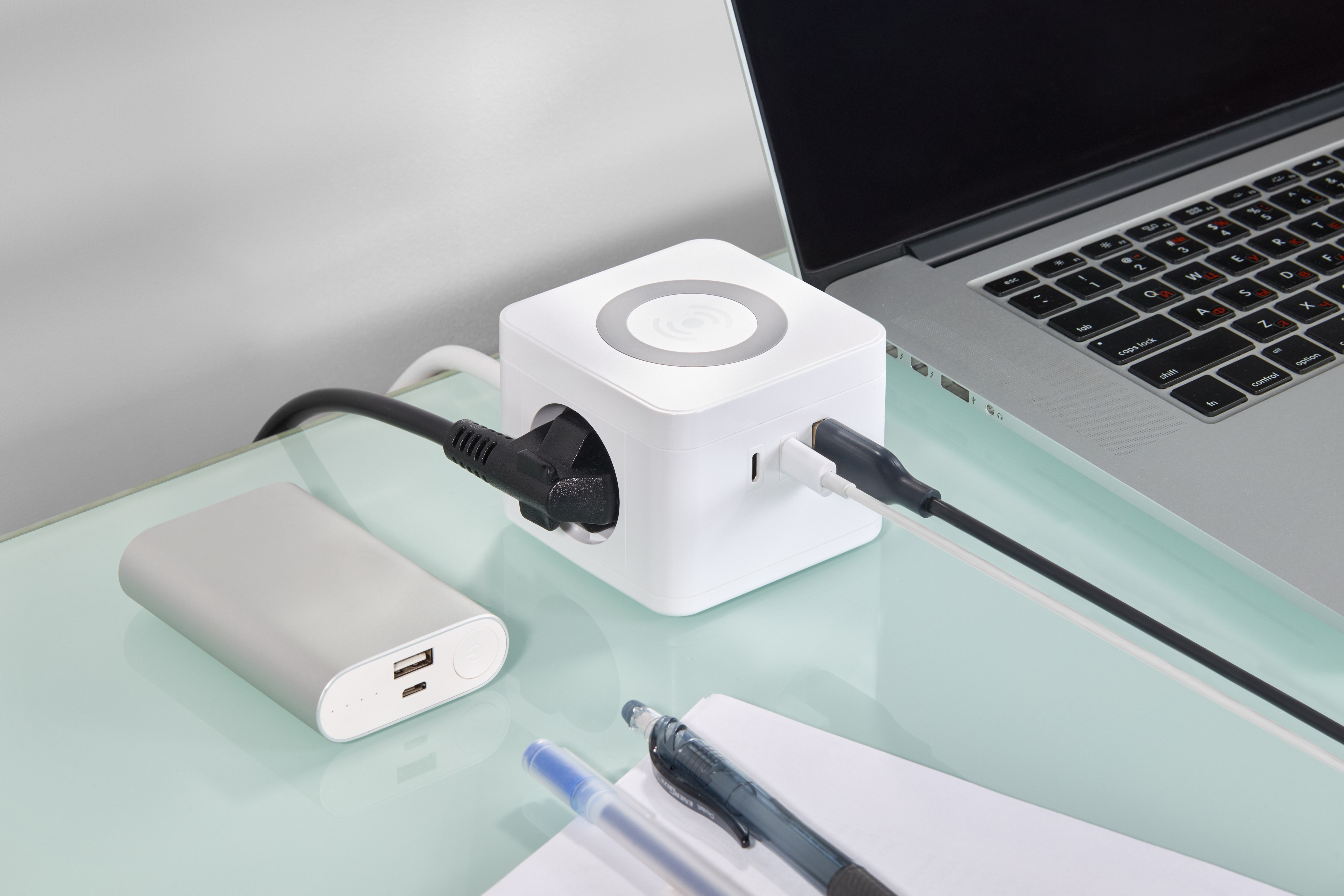 Удлинитель DOMINIC Qi10Вт У02К 1,3м 3х1мм2 USB A+C белый IEK в Находке