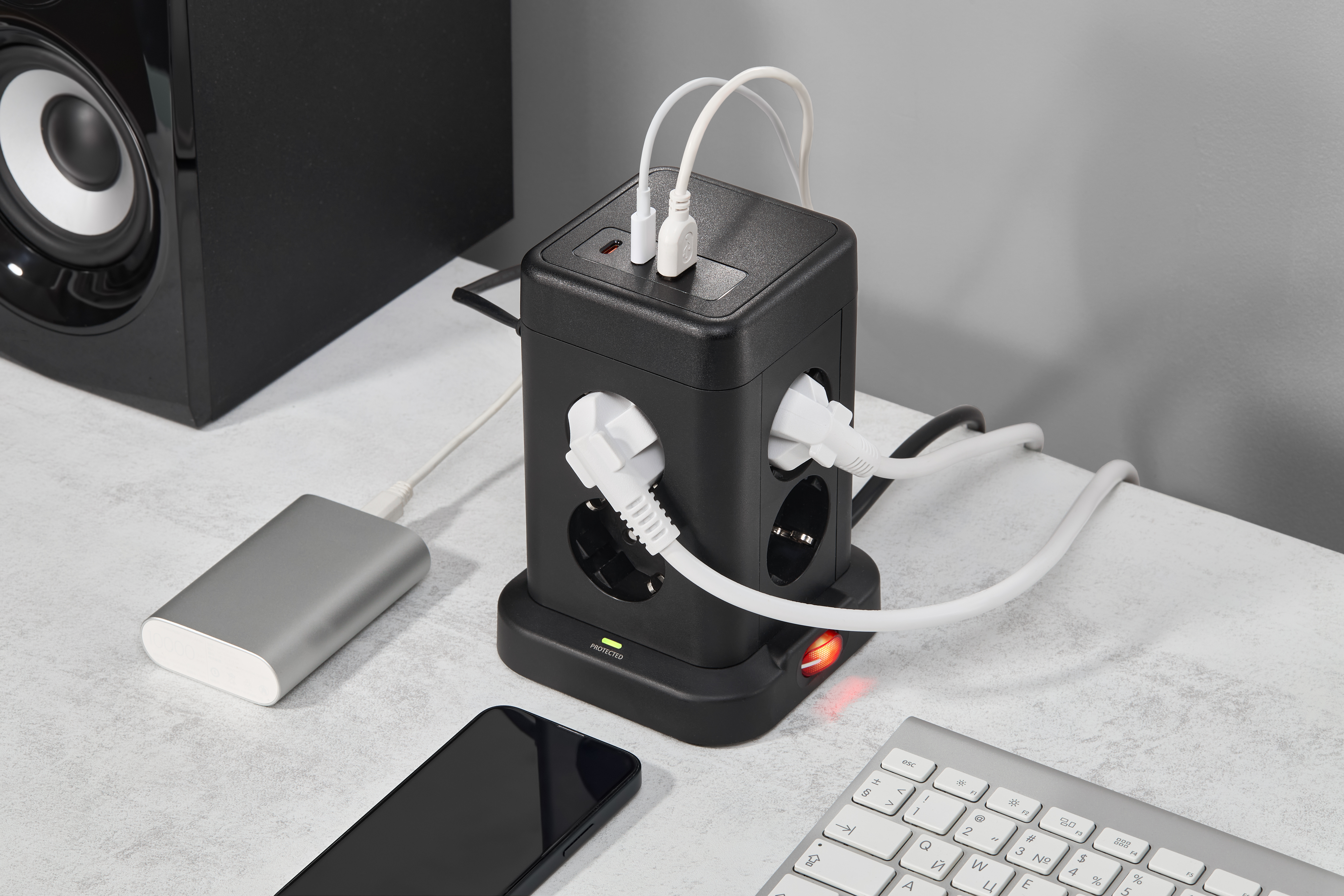 Удлинитель DOMINIC У08K 1,5м 3х1мм2 USB A+C 20Вт черный IEK в Находке