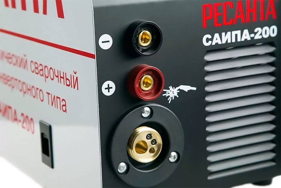 Сварочный аппарат инверторный п/а САИПА-200 Ресанта в Находке