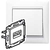 Розетка компьютерная VALENA Legrand белая в Находке