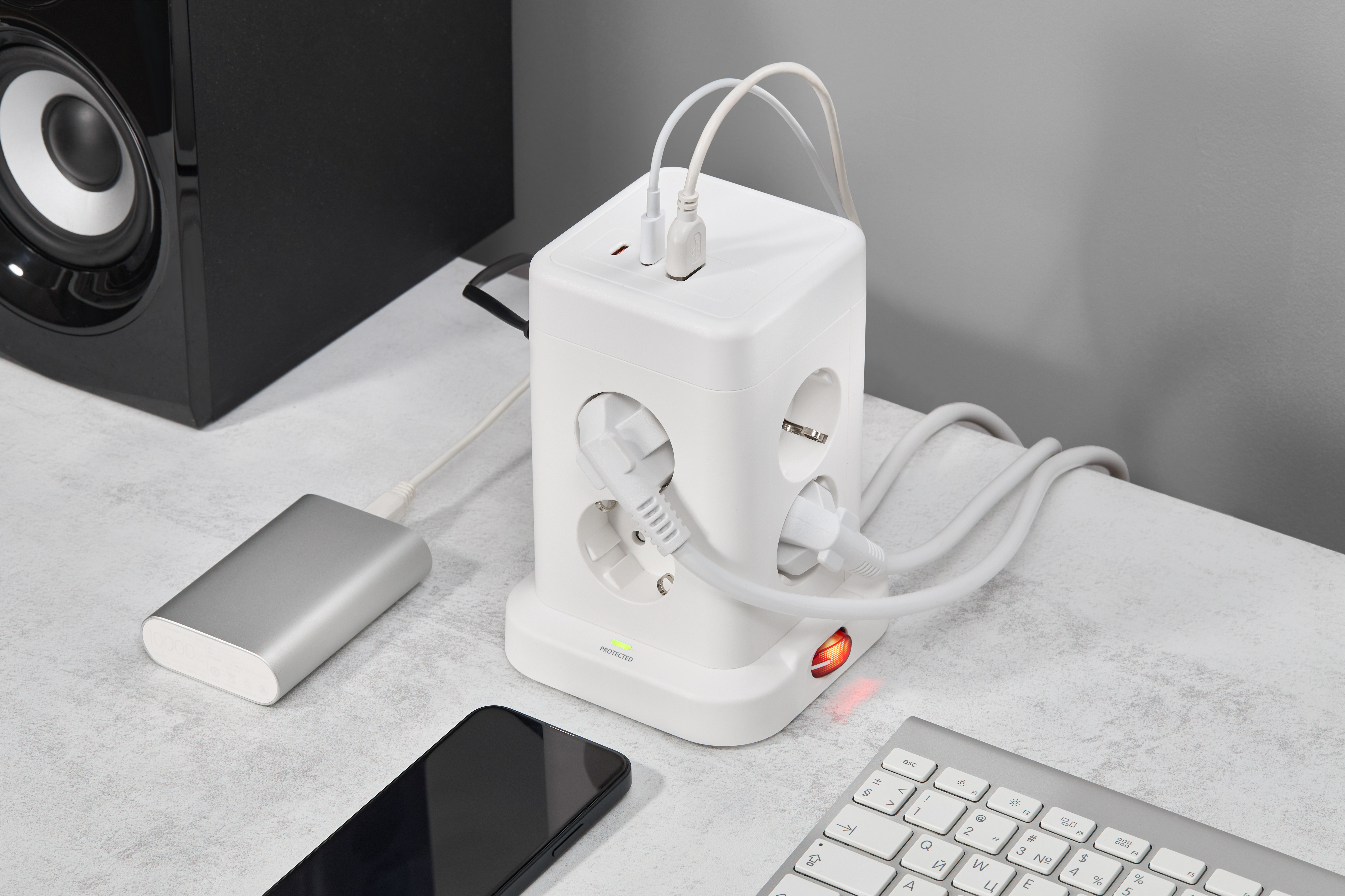 Удлинитель DOMINIC У08K 1,5м 3х1мм2 USB A+C 20Вт белый IEK в Находке