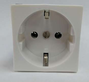 Розетка SPL одинарная с заземлением для кабель-канала белая в Находке