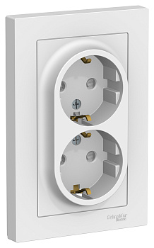 Розетка двойная AtlasDesign SE с заземлением со шторками белая в сборе в Находке