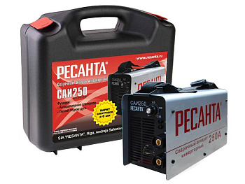 Сварочный аппарат инверторный САИ 250 в кейсе Ресанта в Находке